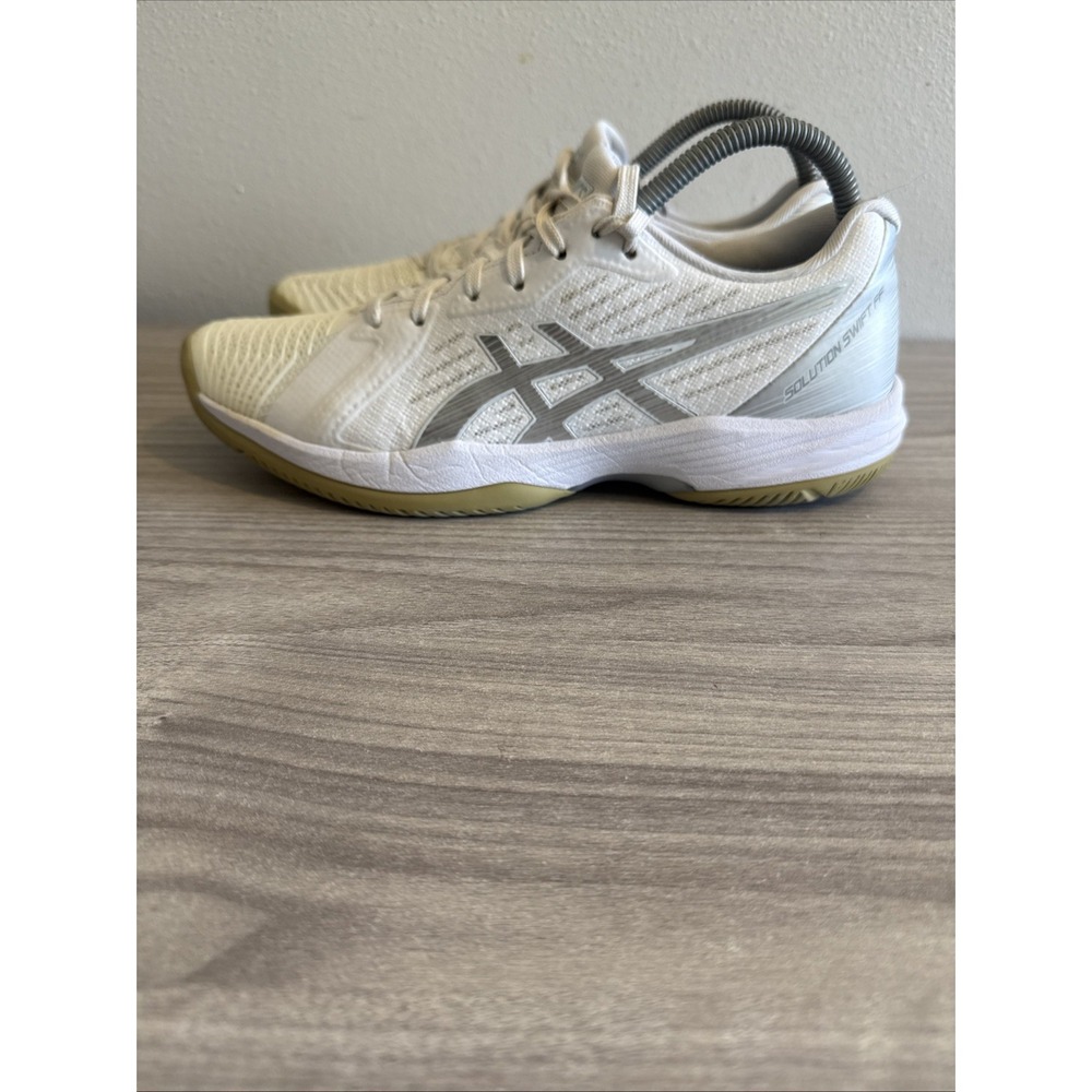 Asics Solution Swift FF Womens Size 8 US Tennis Court Sneaker Shoes White Gray